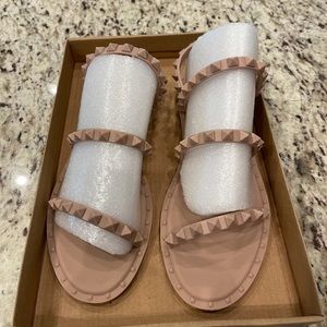 Brand New! Steve Madden Travel sandals